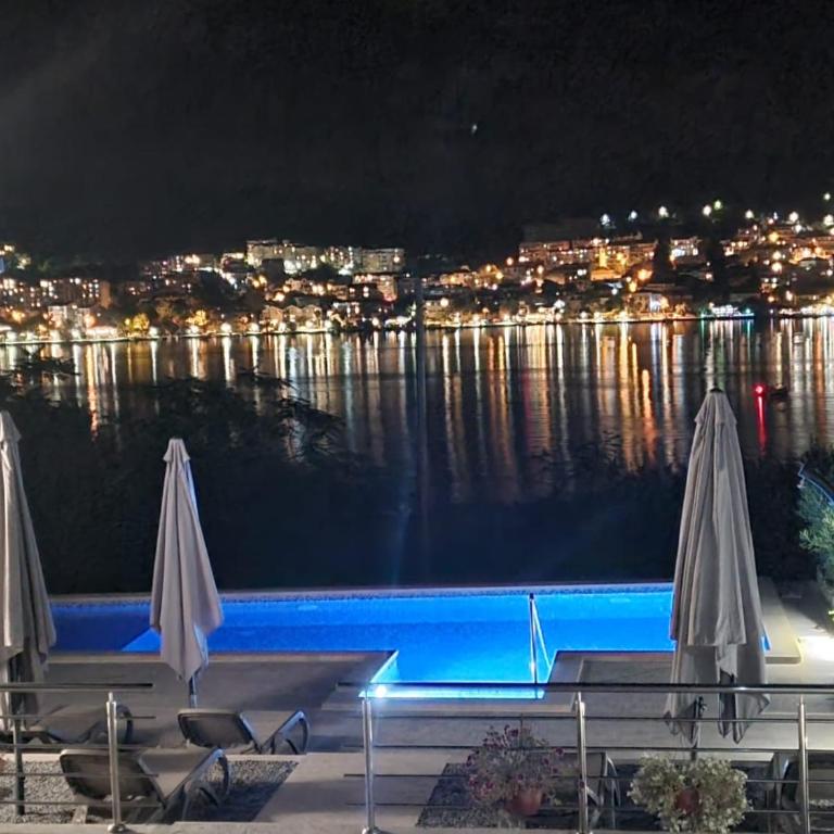 Studio apartment with heated pool - One-Bedroom Apartment - 5