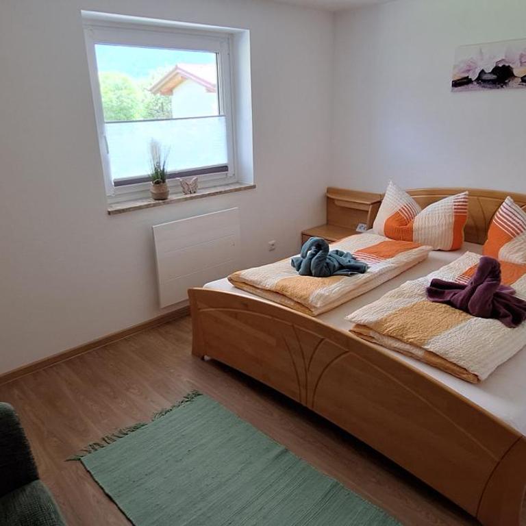 Chalet Anna Appartment - Two-Bedroom Apartment with Terrace - 13