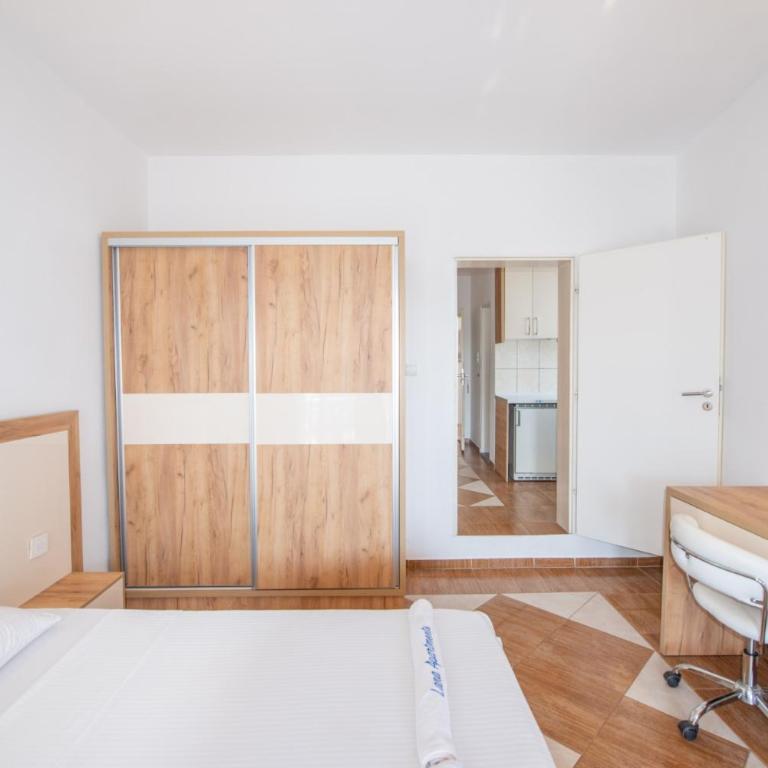 Lana Apartments - Porodična Soba sa Pogledom na More - 6