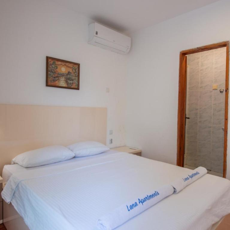 Lana Apartments - Dvokrevetna Soba sa Bračnim Krevetom i Terasom - 7
