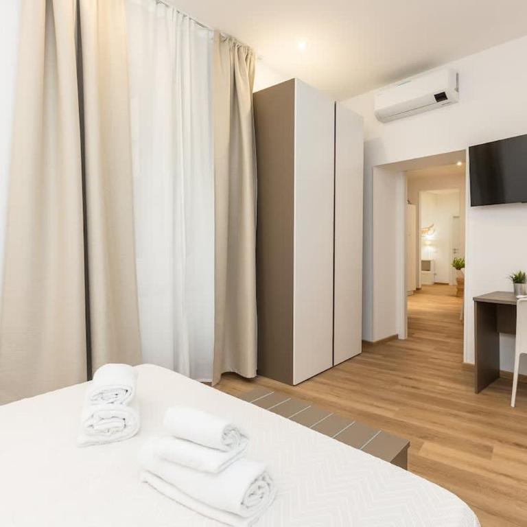 Colosseum Holidays - Three-Bedroom Apartment - Appartamento con 3 Camere da Letto - 6