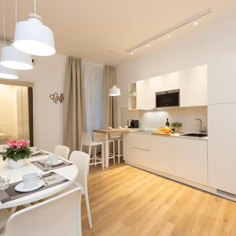 Colosseum Holidays - Three-Bedroom Apartment - Appartamento con 3 Camere da Letto - 11