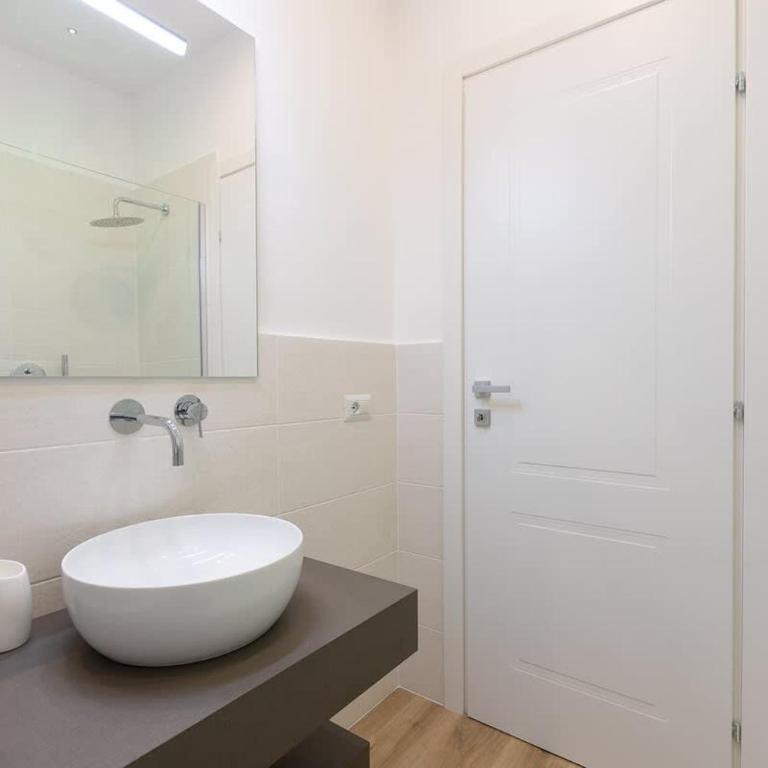 Colosseum Holidays - Three-Bedroom Apartment - Appartamento con 3 Camere da Letto - 73