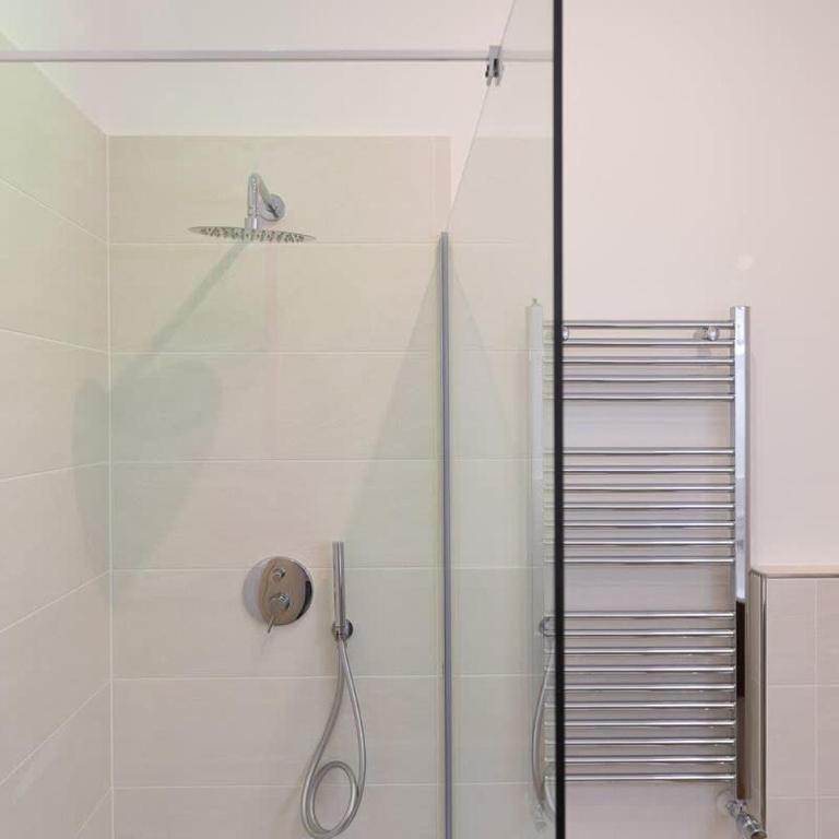 Colosseum Holidays - Three-Bedroom Apartment - Appartamento con 3 Camere da Letto - 87