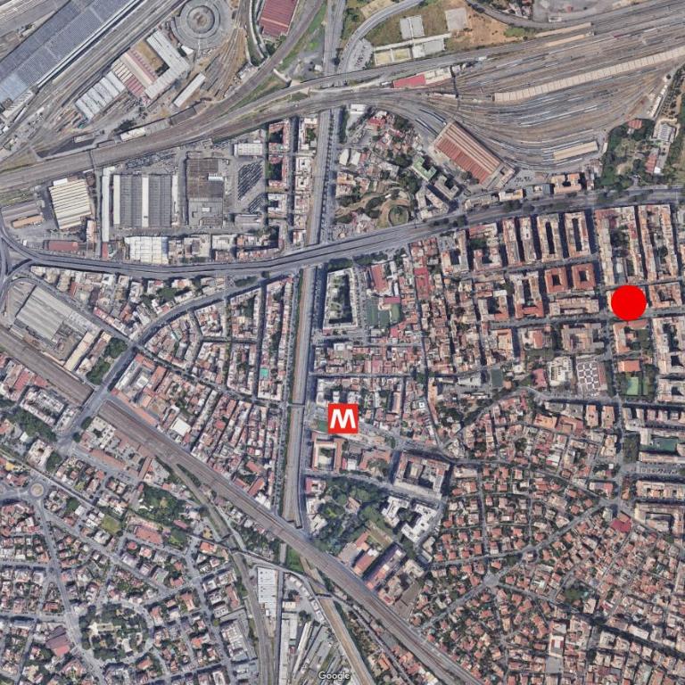 BOHEMIAN PIGNETO RHOME - 2 bdr 2 bath family friendly comfort & elegance - Colosseum at 4 metro stops - Secure & vibrant area, Pigneto metro & historic car free Island at 10 min walk - Easy access to Termini, La Sapienza, Policlinico Umberto I - Appartamento - 54