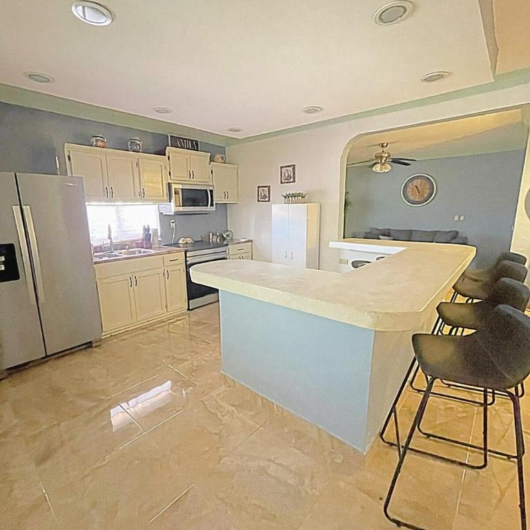 Family Friendly Casita, Sleeps 8, Gated parking, 1 mile to beach-Puerto Penasco - Two-Bedroom House - 10