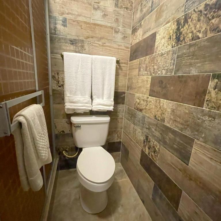 Family Friendly Casita, Sleeps 8, Gated parking, 1 mile to beach-Puerto Penasco - Two-Bedroom House - 18