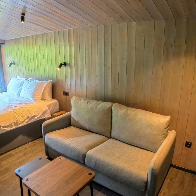 Ginger Cabins - One-Bedroom Chalet - 4