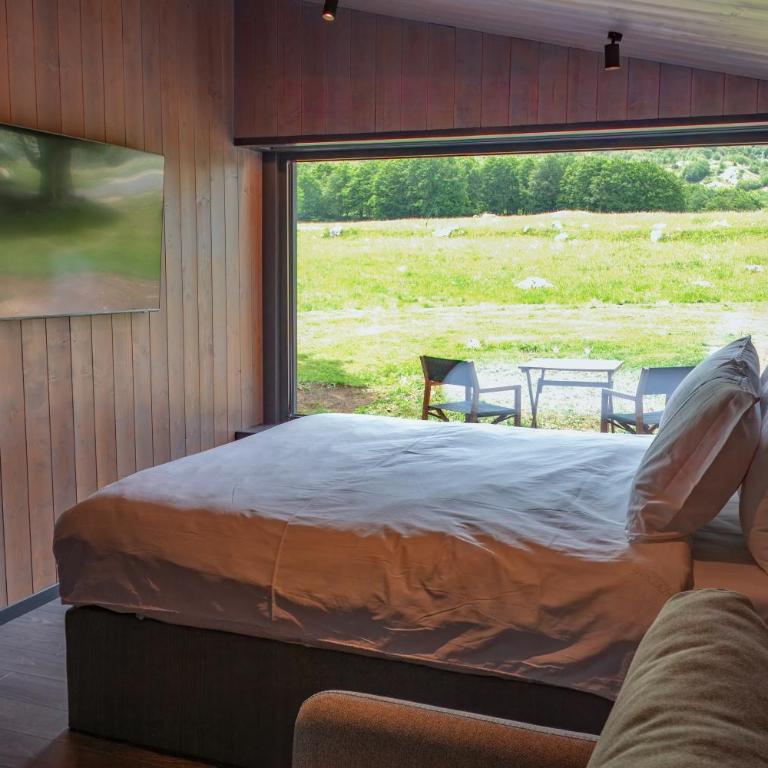 Ginger Cabins - One-Bedroom Chalet - 3