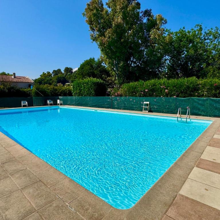 Les Cigales - Easy Home Booking - Appartamento con 2 Camere da Letto - 1
