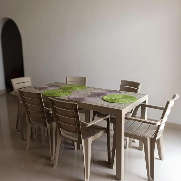 Chazze House - Three-Bedroom House - 12