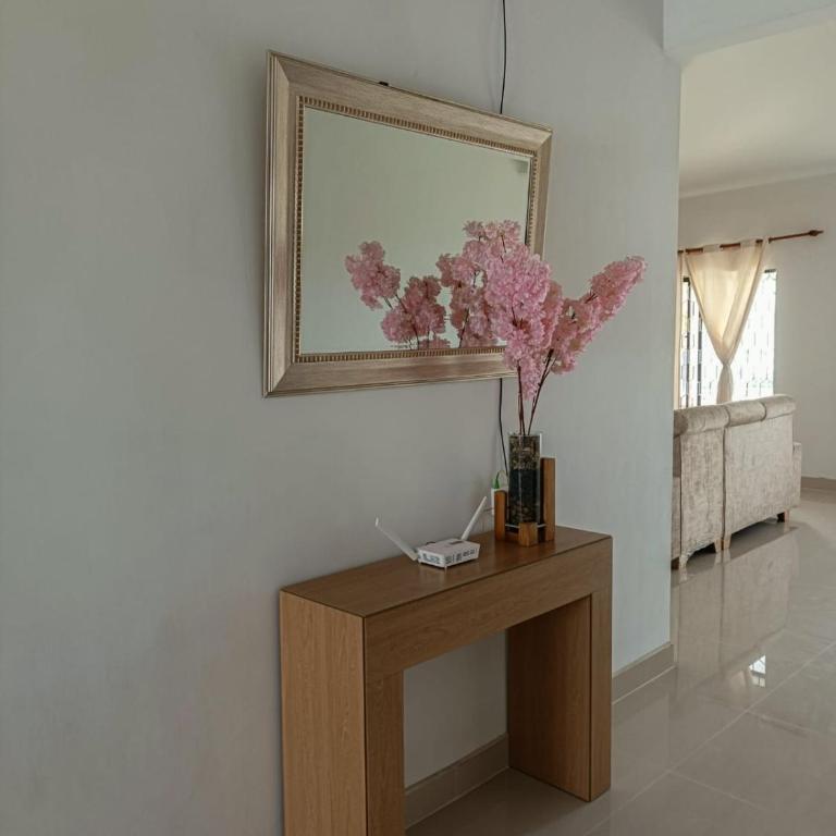 Chazze House - Three-Bedroom House - 5
