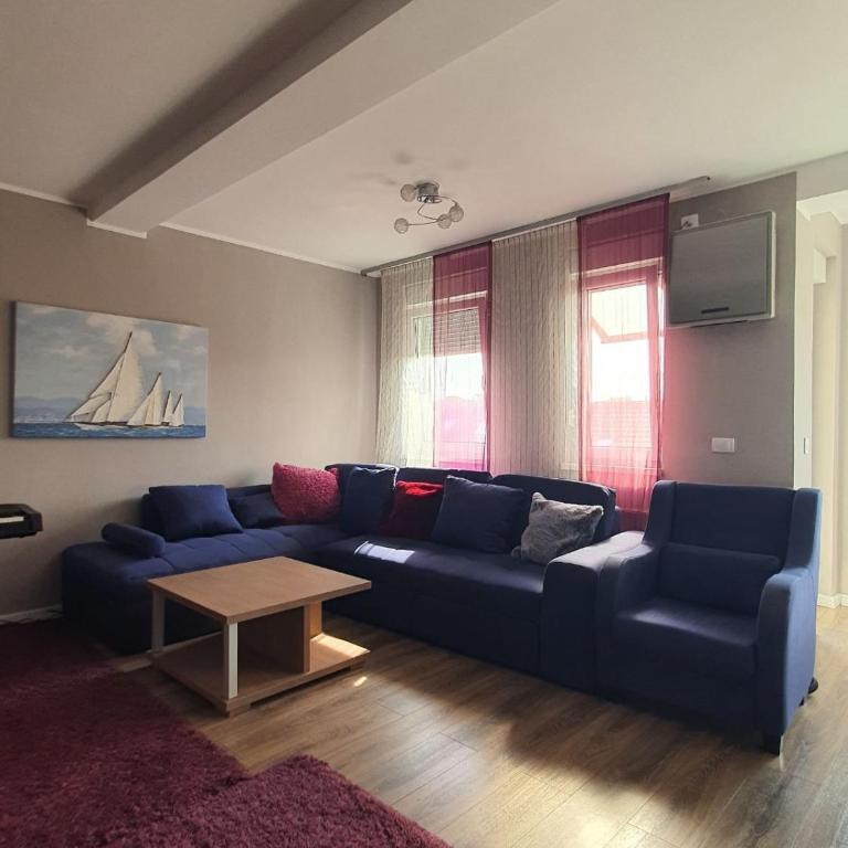 K18 apartment, spacious, in the center, with parking, 83 sqm - Apartman sa 1 Spavaćom Sobom - 6