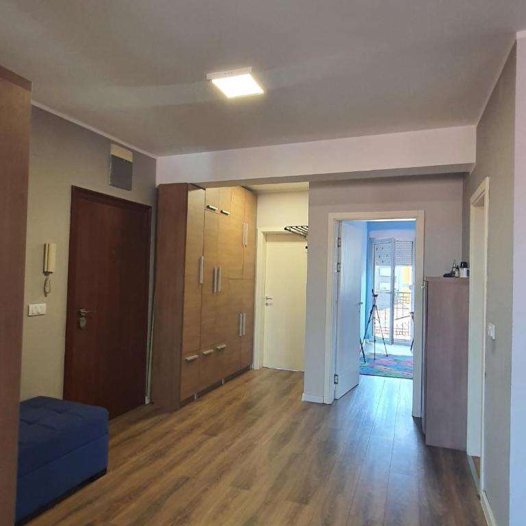 K18 apartment, spacious, in the center, with parking, 83 sqm - Apartman sa 1 Spavaćom Sobom - 7