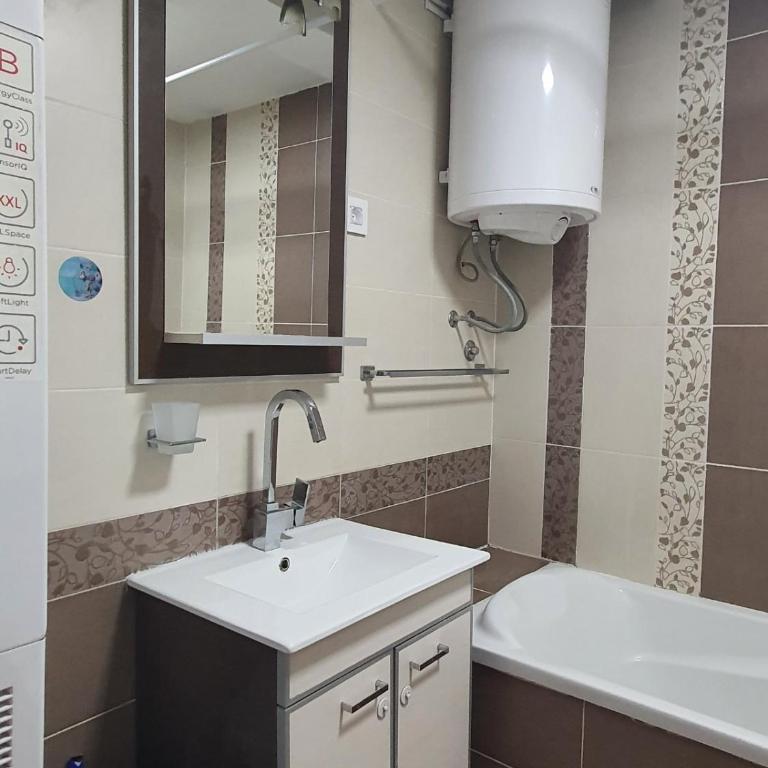 K18 apartment, spacious, in the center, with parking, 83 sqm - Apartman sa 1 Spavaćom Sobom - 17