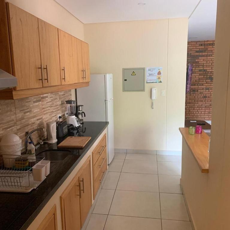 Elegante apartamento nuevo de 75 m2 con balcón y parking privado - One-Bedroom Apartment with Balcony - 16
