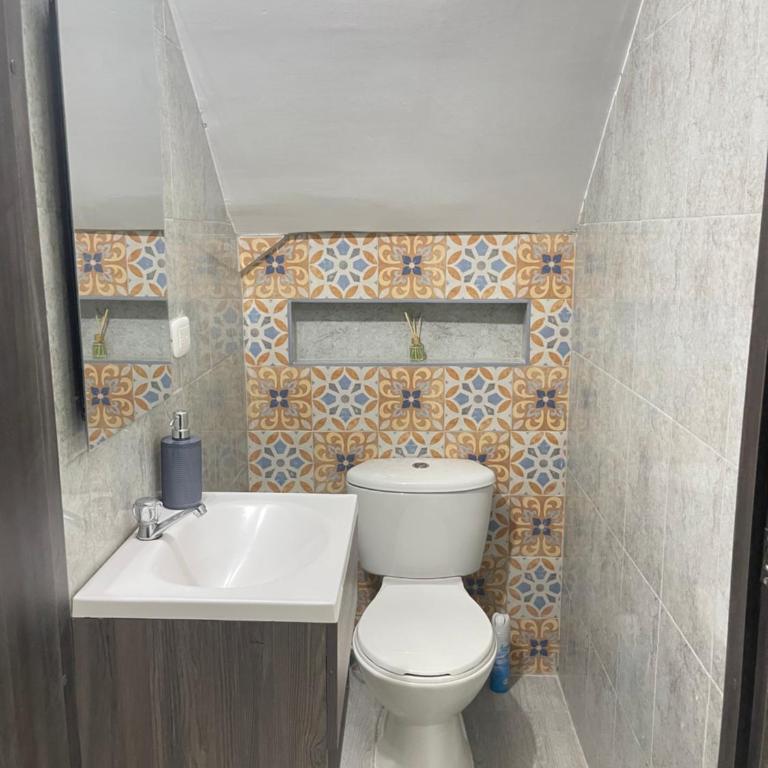 Casa de dos pisos con aire - Apartamento de 3 dormitorios - 9