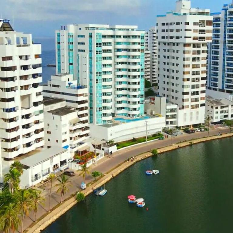 Apartamento Laguito Cartagena - Two-Bedroom Apartment - 10