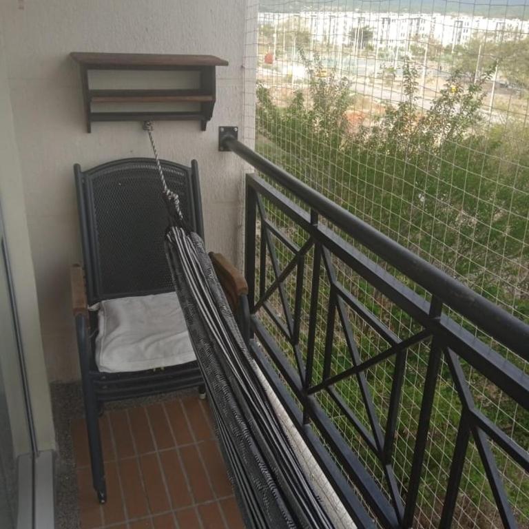 Habsfree - Cama en dormitorio masculino compartido - 6
