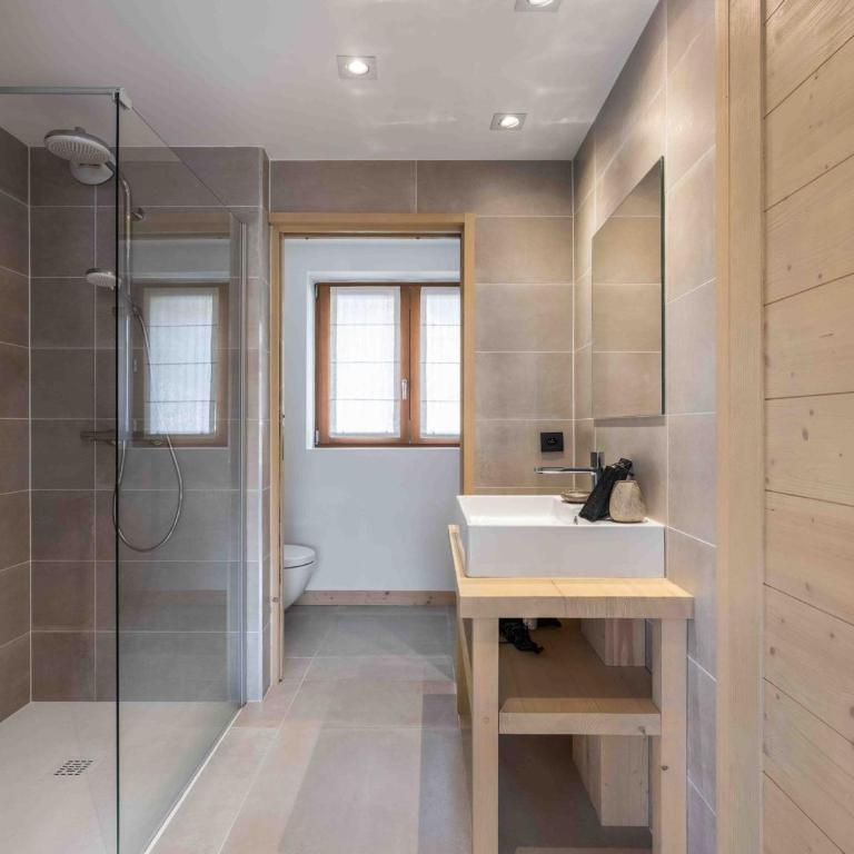 Chalet cosy à Méribel avec jacuzzi, sauna, 4 chambres - FR-1-565-131 - Chalet - 9