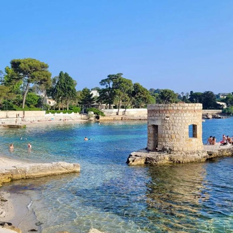 Superbe 3P bohème, Juan les pins, jardin, calme et proche de la mer - Two-Bedroom Apartment - 22