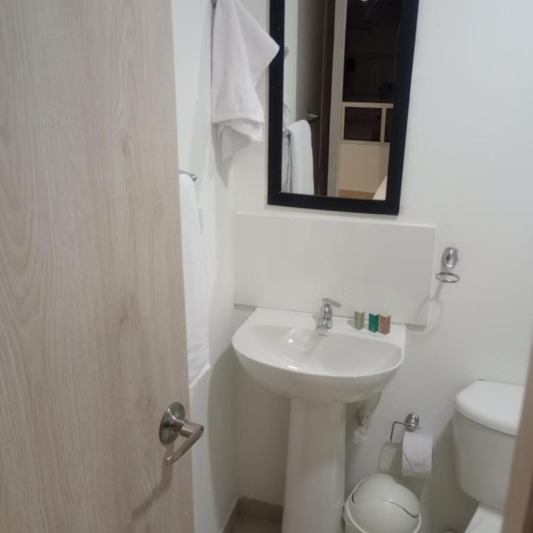 Loft galerias - Habitación Triple Confort con ducha - 4