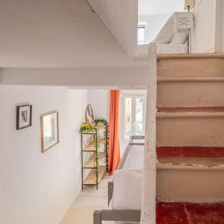 Cocon des halles - Climatisation - Terrasse - Three-Bedroom Apartment - 4