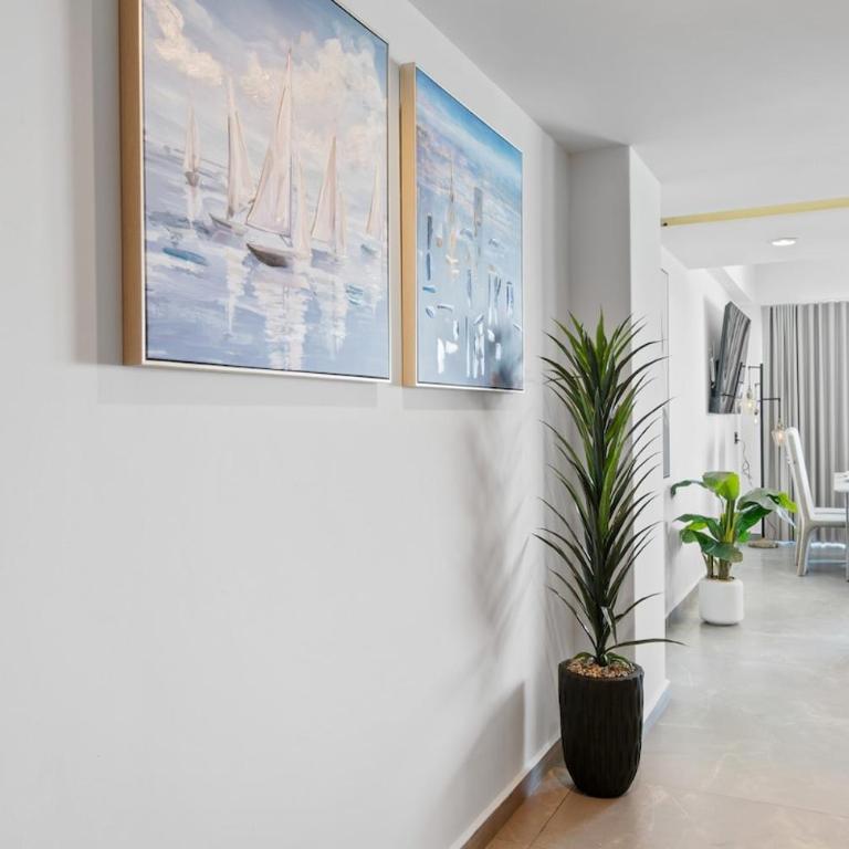 Ocean View - 2 King Size with Homeoffice Space - Two-Bedroom Apartment - 5