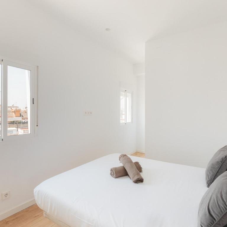 Penthouse with Terrace 2 Bedrooms 2 Bathrooms - Two-Bedroom Apartment - 13