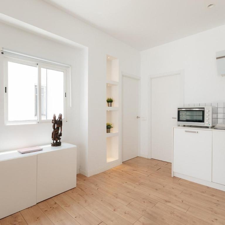 Penthouse with Terrace 2 Bedrooms 2 Bathrooms - Two-Bedroom Apartment - 11