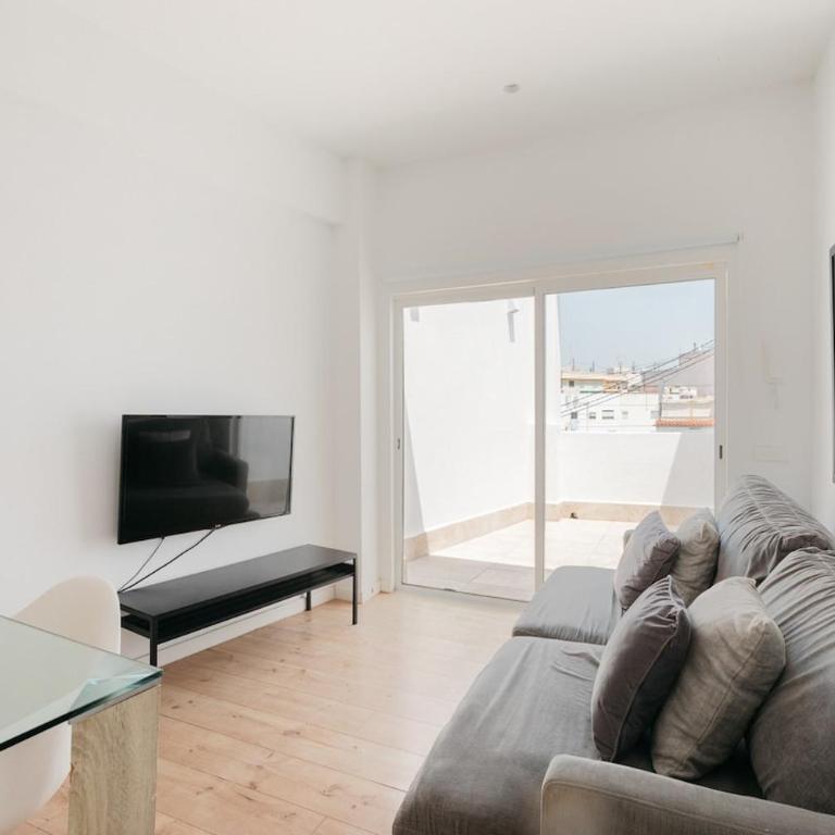 Penthouse with Terrace 2 Bedrooms 2 Bathrooms - Two-Bedroom Apartment - 3