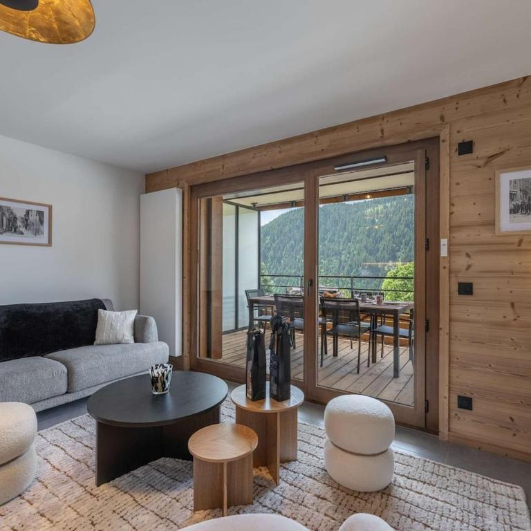 Apt Art Mony 107 - BO Immobilier -Châtel Multipass Vacances été 2026 en option au tarif de 4euros par jour et par personne - Three-Bedroom Apartment - 5