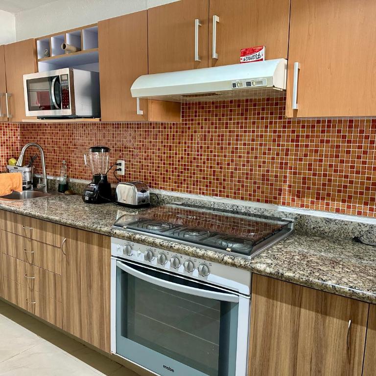 PARAISO ESCONDIDO e126 - Three-Bedroom Apartment - 30