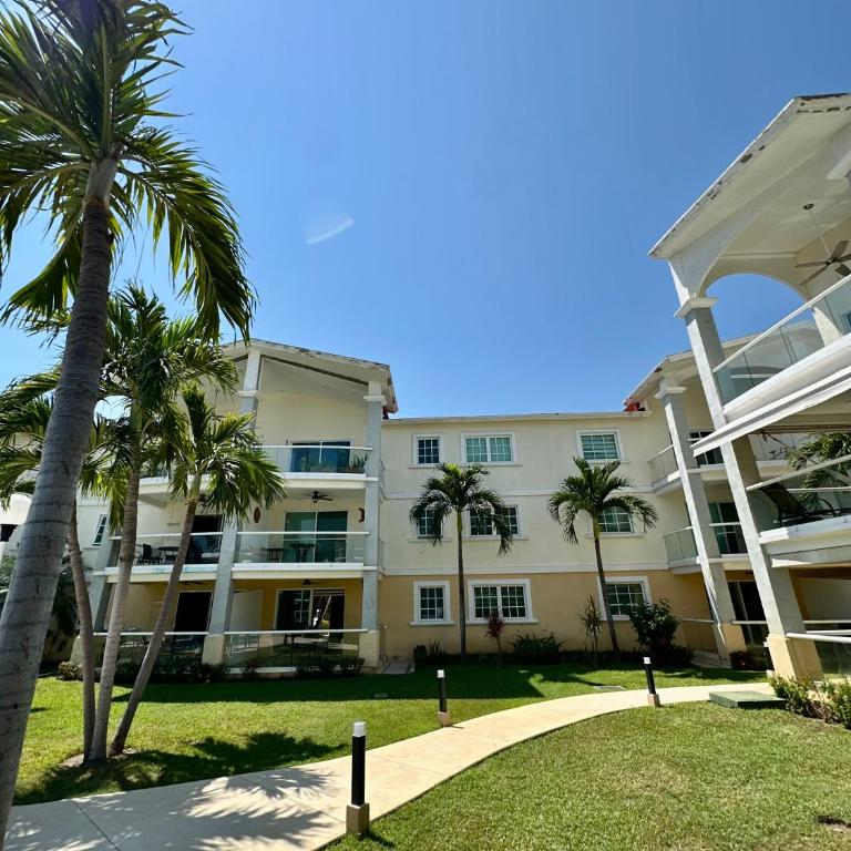 PARAISO ESCONDIDO e126 - Three-Bedroom Apartment - 34