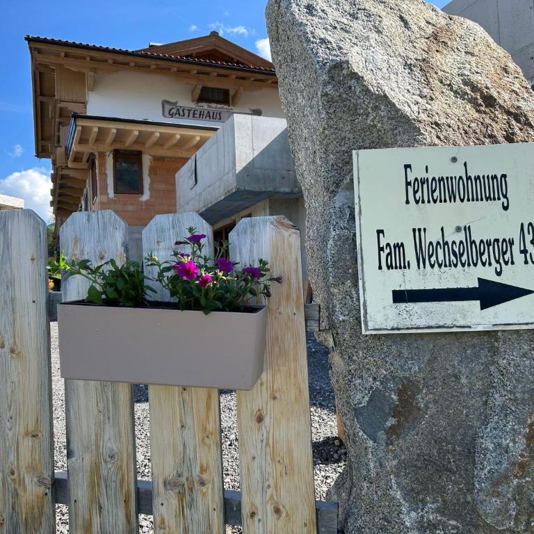 Gästehaus Rahm - Familie Wechselberger - Apartment mit Aussicht und Balkon - 3