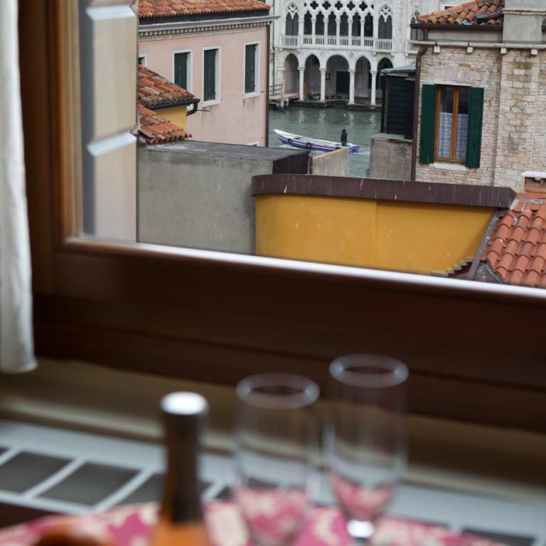 Locanda Poste Vecie - Superior Double Room with Canal View - 3