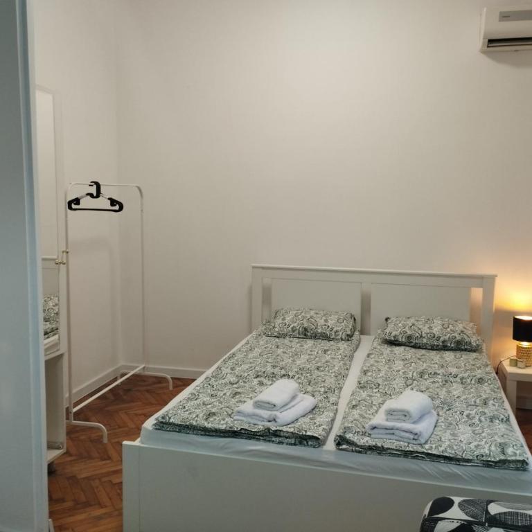 Bulevar - One-Bedroom Apartment - 2