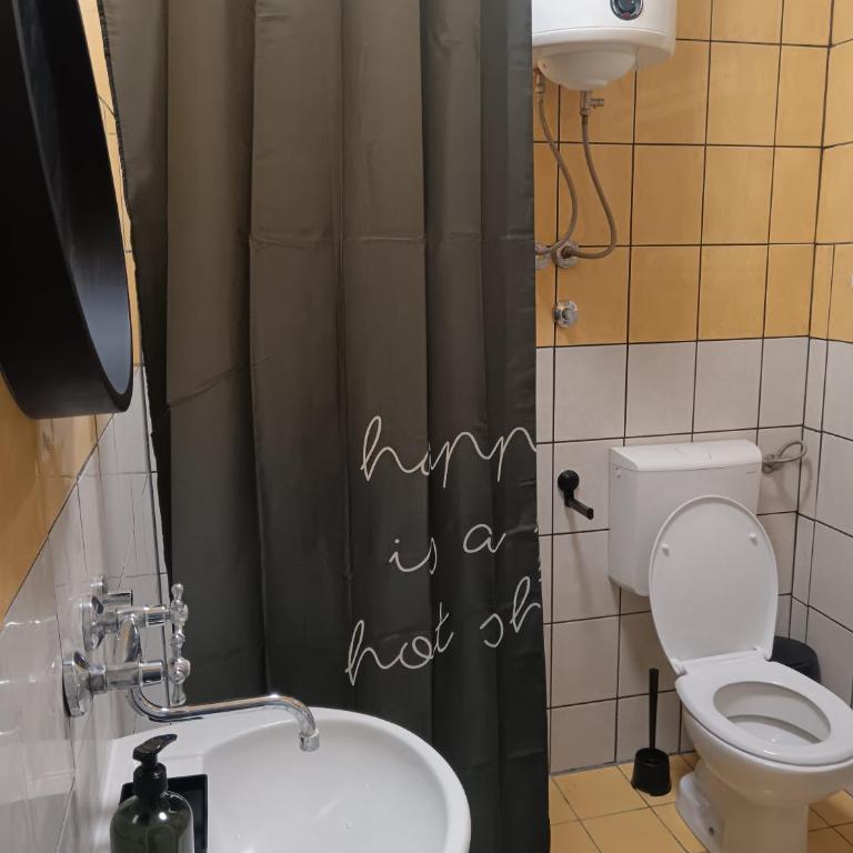 Bulevar - One-Bedroom Apartment - 5