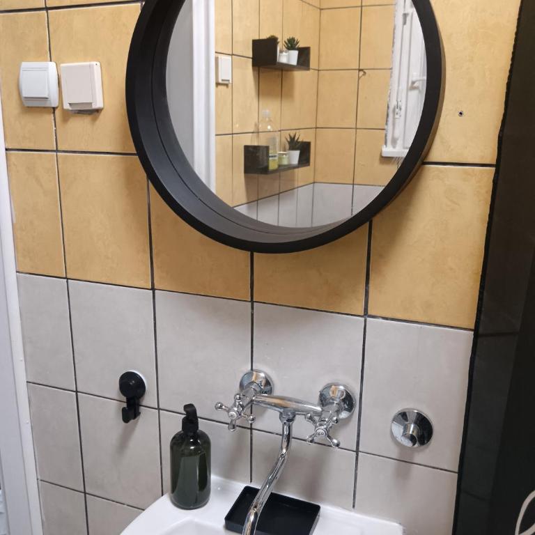 Bulevar - One-Bedroom Apartment - 7