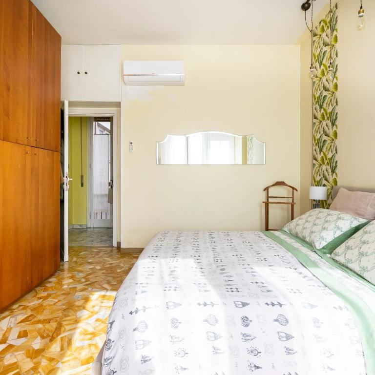 Florence Station Guesthouse - Camera Tripla Basic con Bagno in Comune - 23