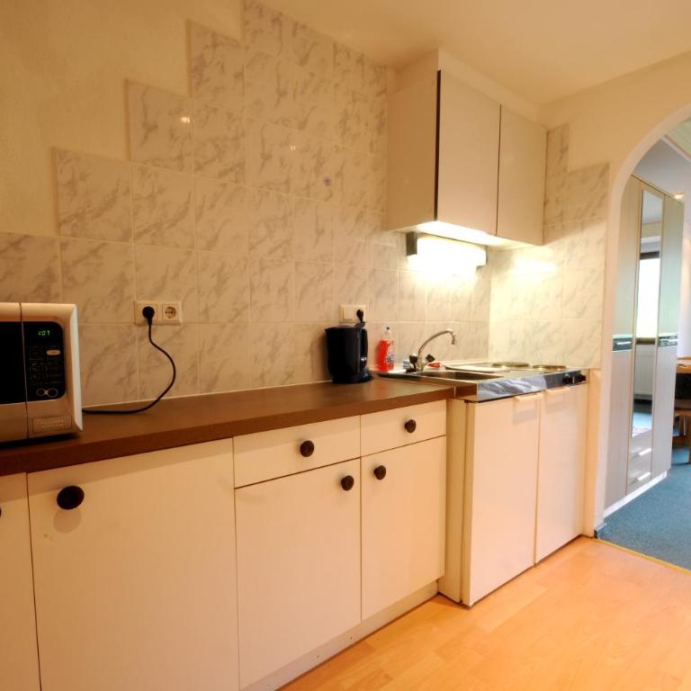 Auhof - Doppelzimmer mit Balkon - 5