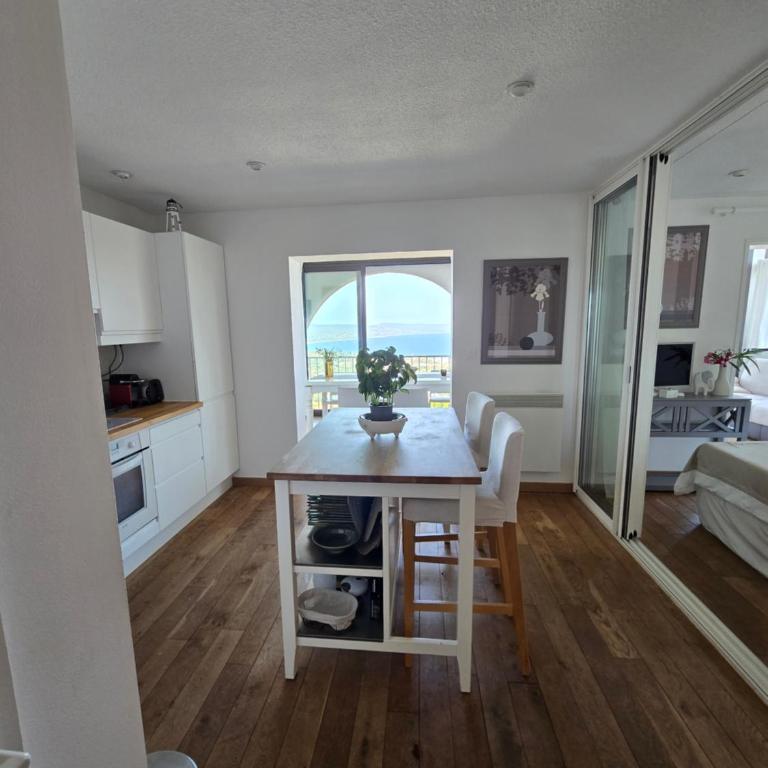 Jardin d azur Magnifique vue mer et piscine classé en 3 étoiles - Maison 2 Chambres - 5