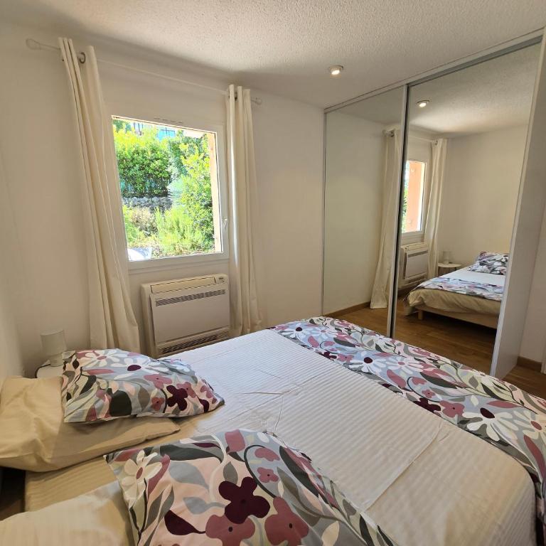 Jardin d azur Magnifique vue mer et piscine classé en 3 étoiles - Maison 2 Chambres - 12
