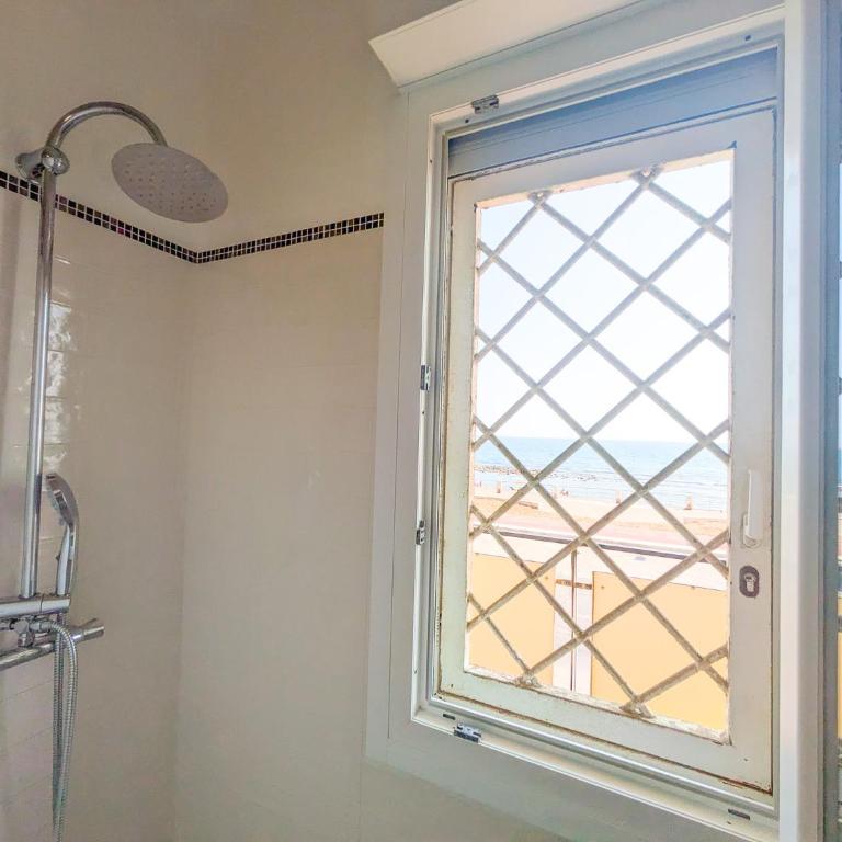 Luxury Rome by the Sea 2 - Appartamento con 2 Camere da Letto - 4