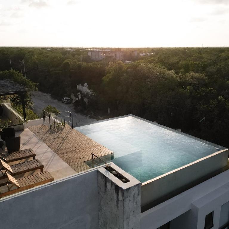 Casa Baay - Private 17 Bedroom House, 34 Pax, Rooftop and Pool + Concierge - Casa - 1
