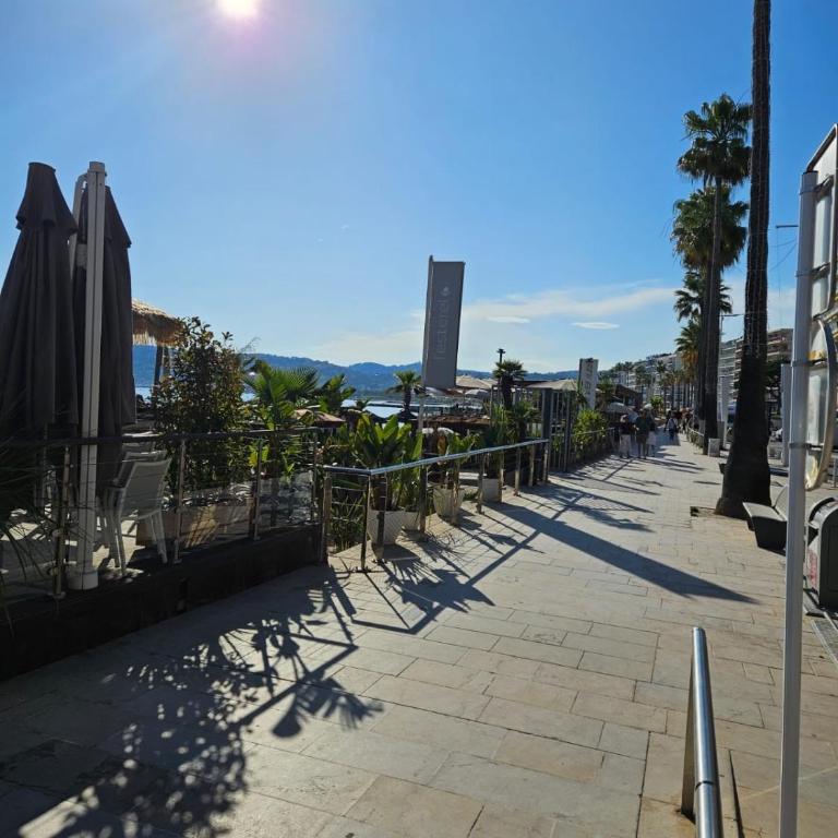 Juan-les-Pins 2-room apartment - Apartment mit 1 Schlafzimmer - 16