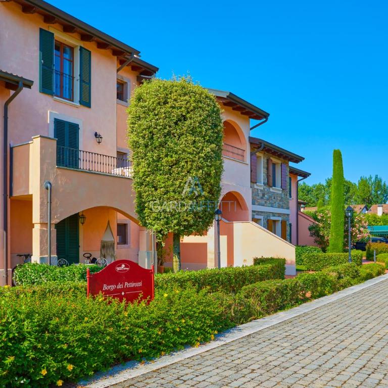Resort Apartment - Borgo esclusivo con Piscine e Campi sportivi - Two-Bedroom Apartment with Pool View - 8