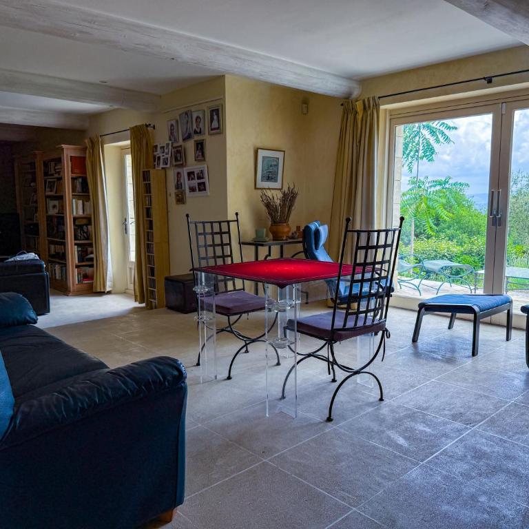 Mas à Gordes avec piscine et vue incroyable à 800 m du village - Villa Deluxe - 24