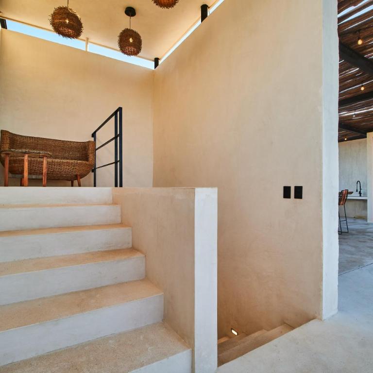 Casa Baay - Private 17 Bedroom House, 34 Pax, Rooftop and Pool + Concierge - Casa - 12
