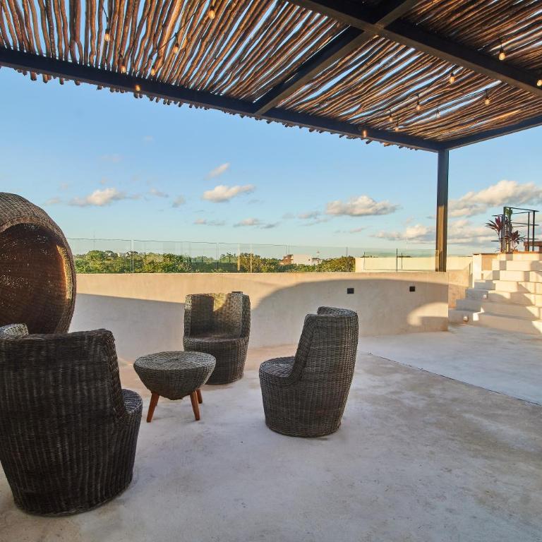 Casa Baay - Private 17 Bedroom House, 34 Pax, Rooftop and Pool + Concierge - Casa - 11